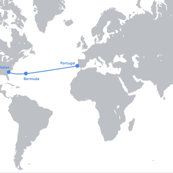 Nuvem landt: Google versterkt zijn Atlantische dataroute