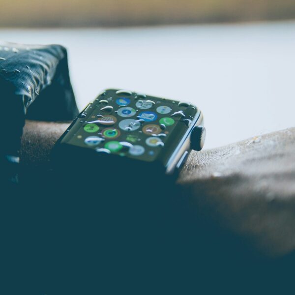 De vervangbare batterij van de EU krijgt uitzonderingen voor smartwatches