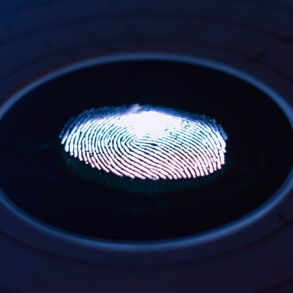 De mogelijke afschaffing van de biometrische gids van de AEPD heropent het digitale identificatieproces