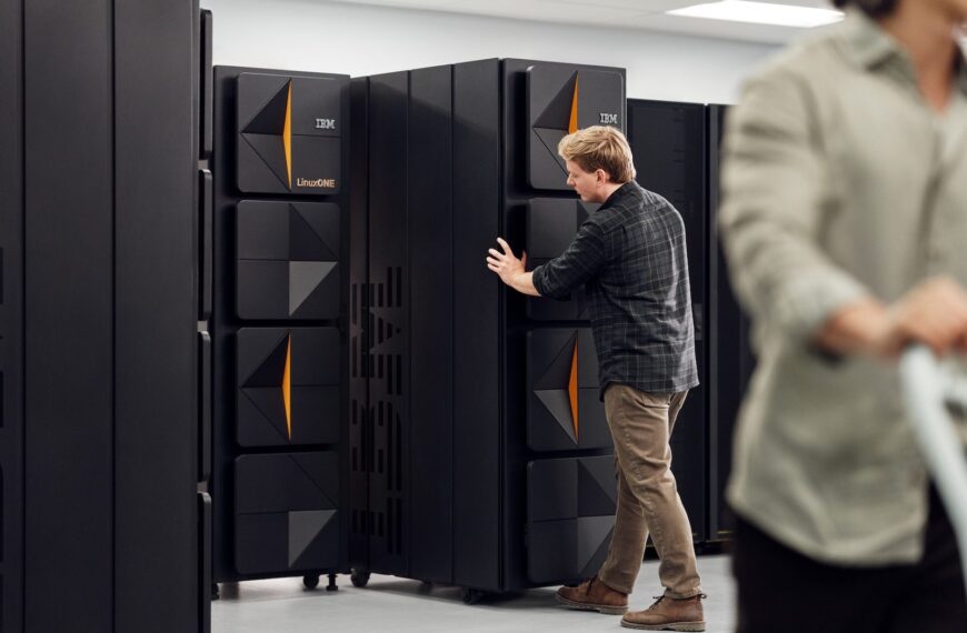 IBM Compacta Z17 en LinuxONE 5 om de mainframe in standaard racks te plaatsen