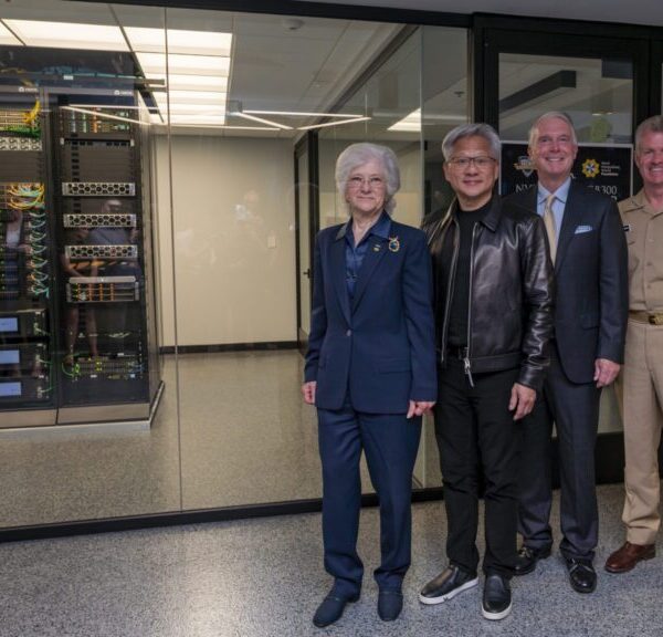 NVIDIA activeert supercomputer DGX GB300 aan een Amerikaanse militaire universiteit