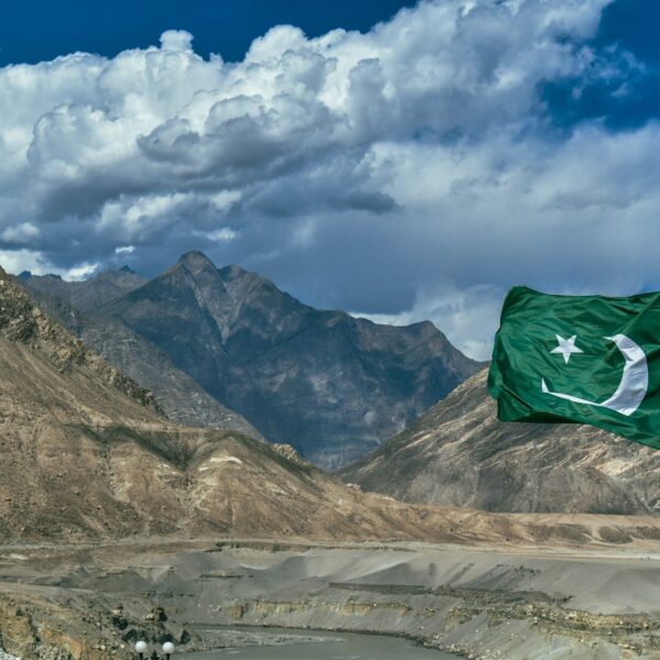 Pakistan versnelt zijn inzet voor chips: wil 7.200 semiconductor experts opleiden