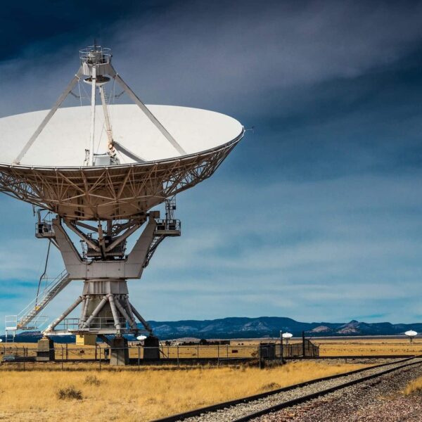 Orange zet de eerste Europese Telesat Lightspeed-antenne in Frankrijk in gebruik