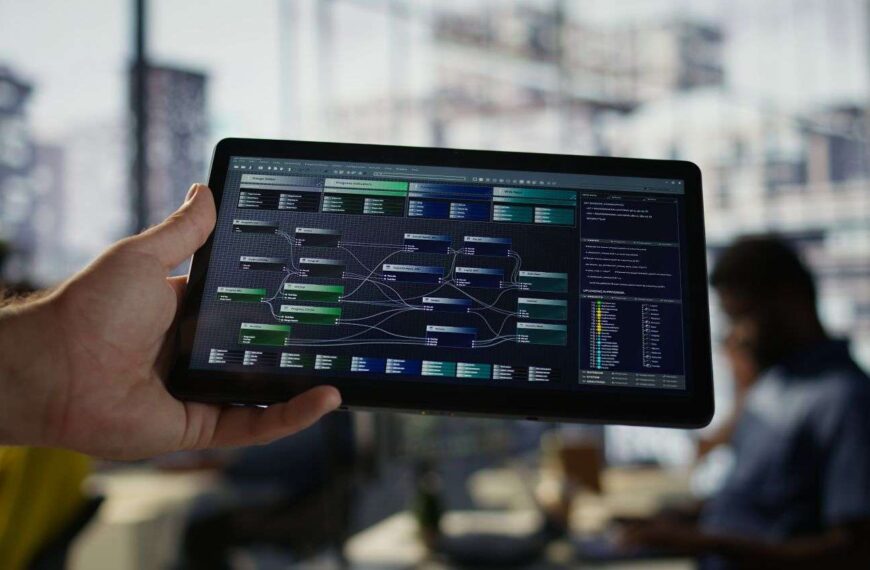 Nederlandse glashuisproducenten vervangen staal door software in China